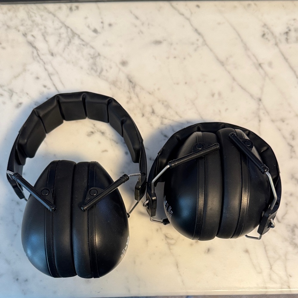 Kids Black Noise-Cancelling Headphones